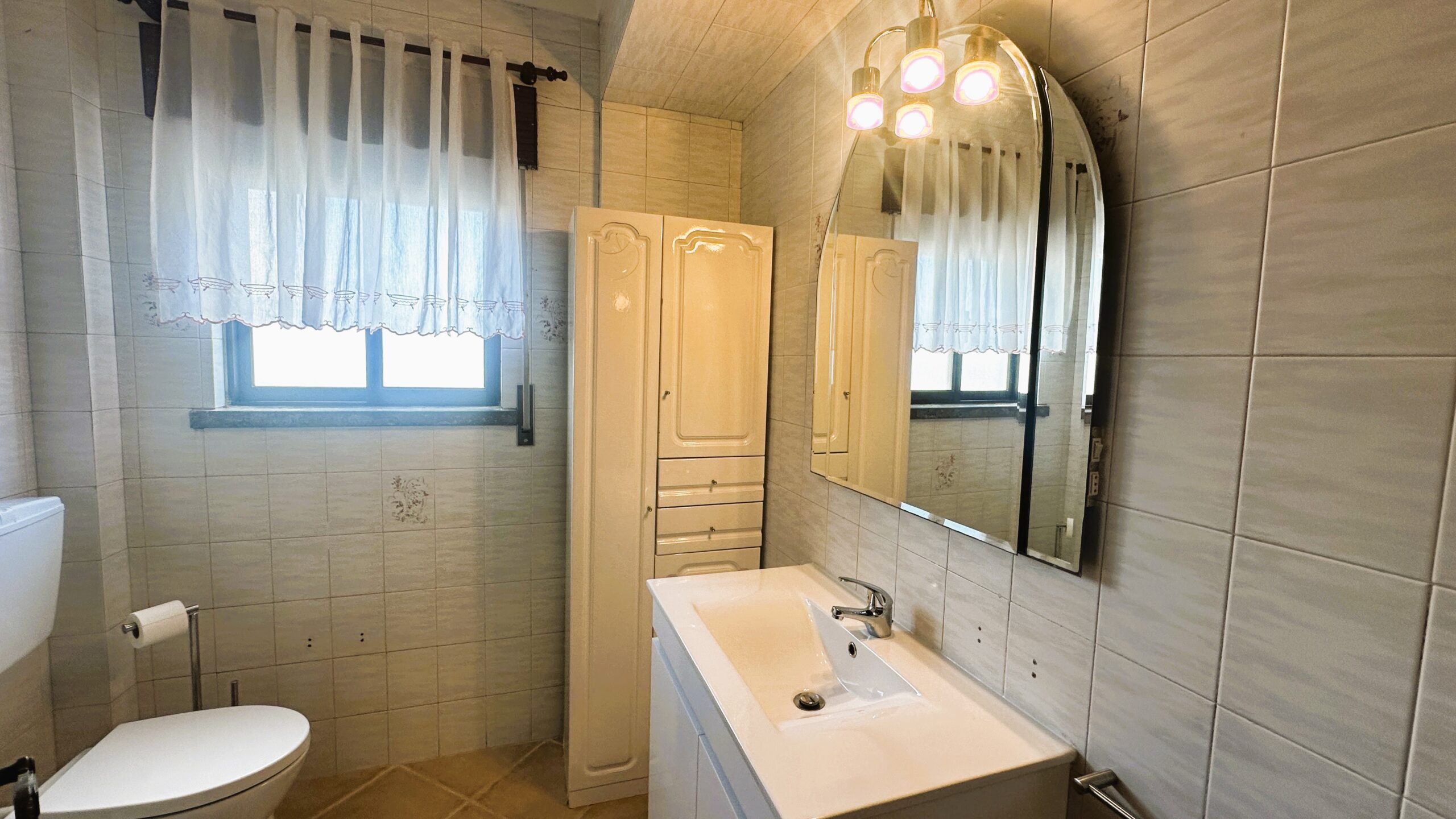 Charles Beach House — photo 10
